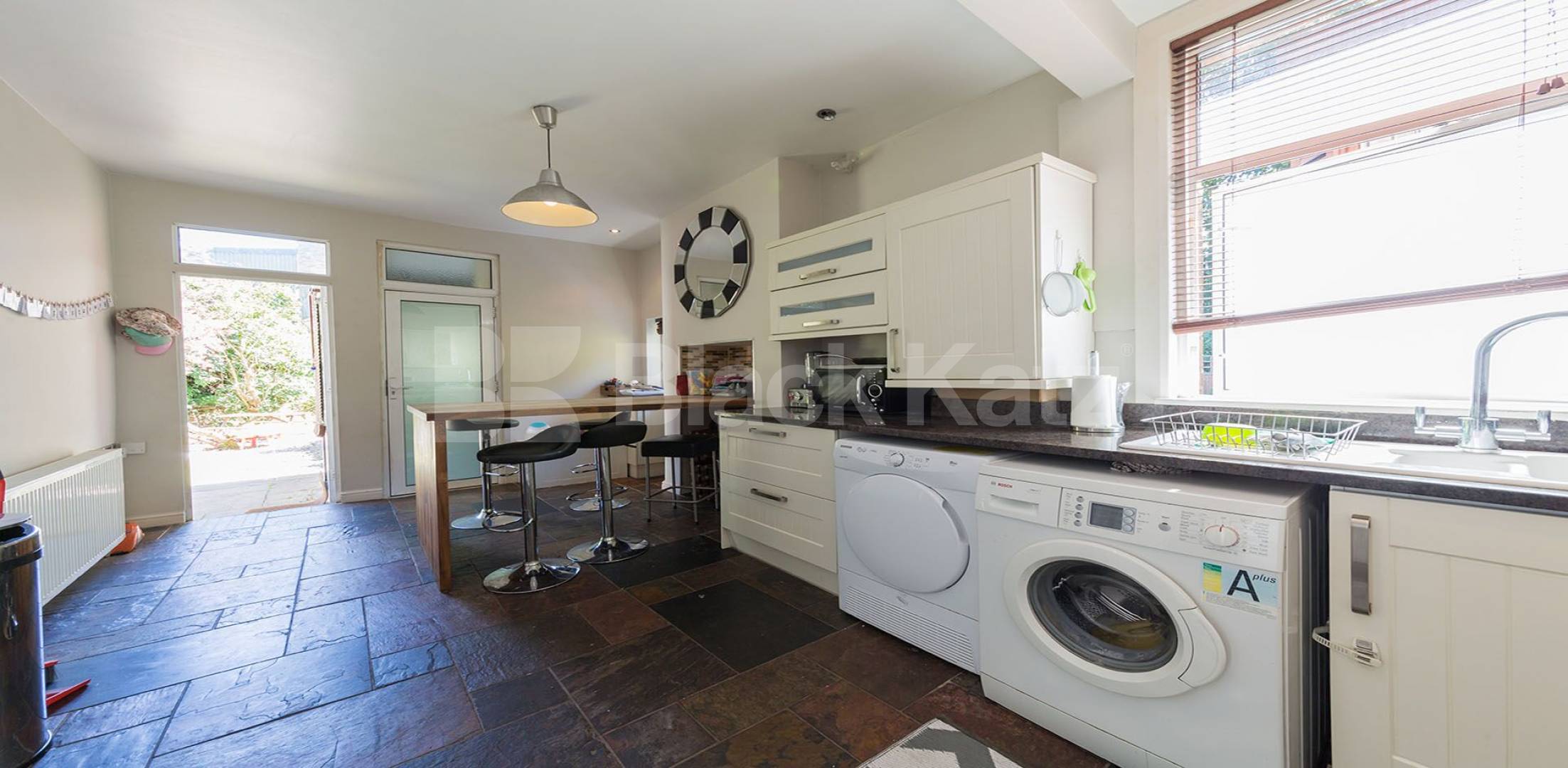 			New Instruction! Private patio and garden flat!, 2 Bedroom, 1 bath, 1 reception Ground Floor Maisonette			 Rathcoole Gardens, Crouch End / Hornsey